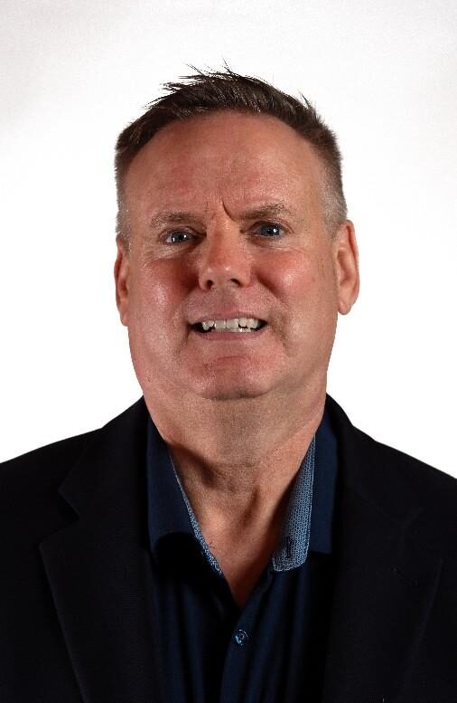 Scott Bryer portrait