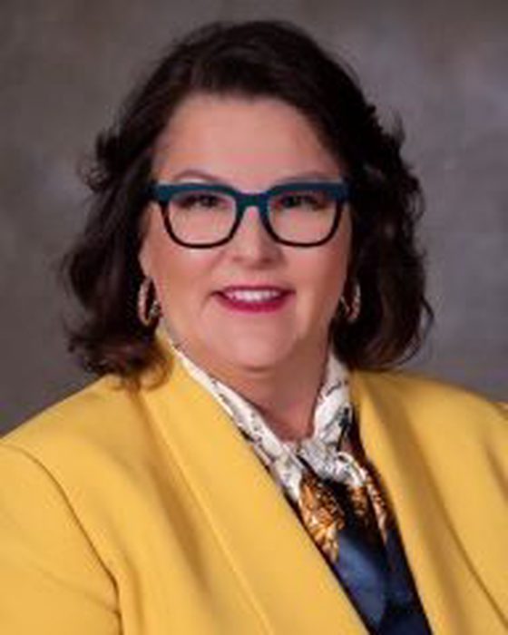 Portrait of Shannon Chandley