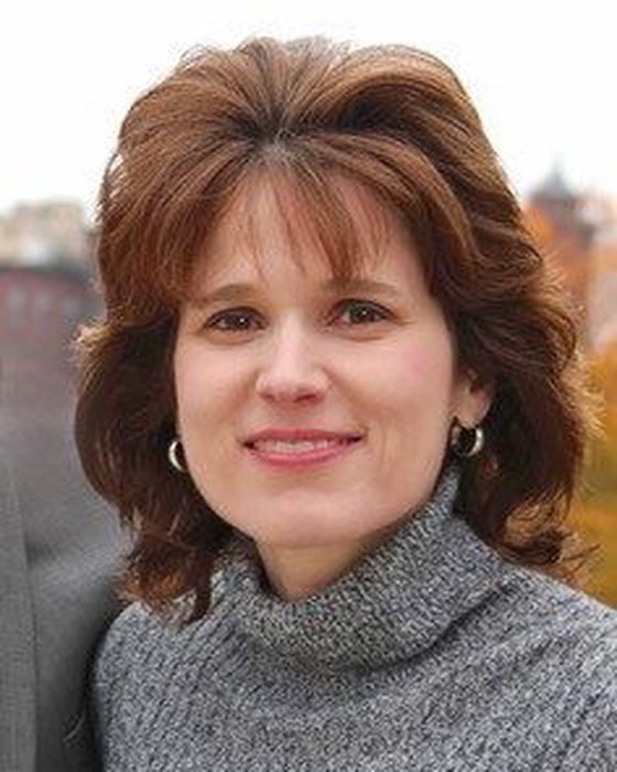 Portrait of Vanessa Sheehan