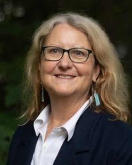 Portrait of Wendy Thomas