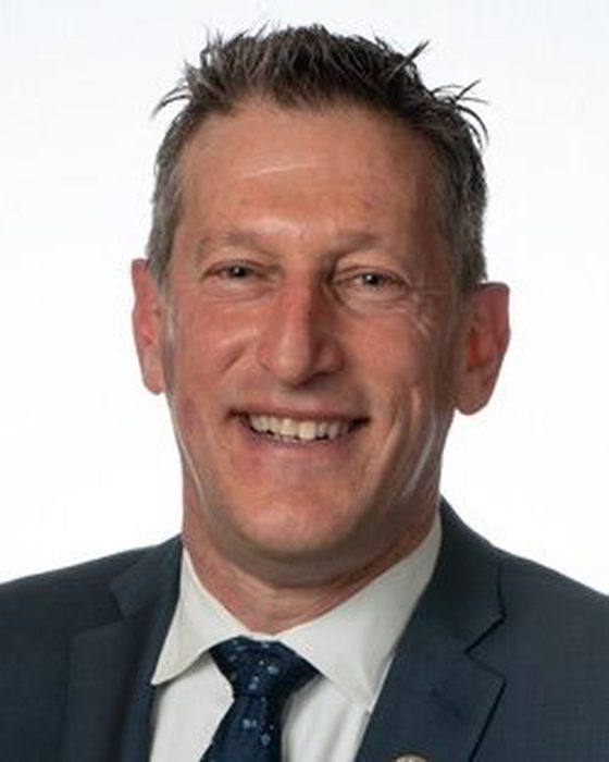 Portrait of Andrew Zwicker