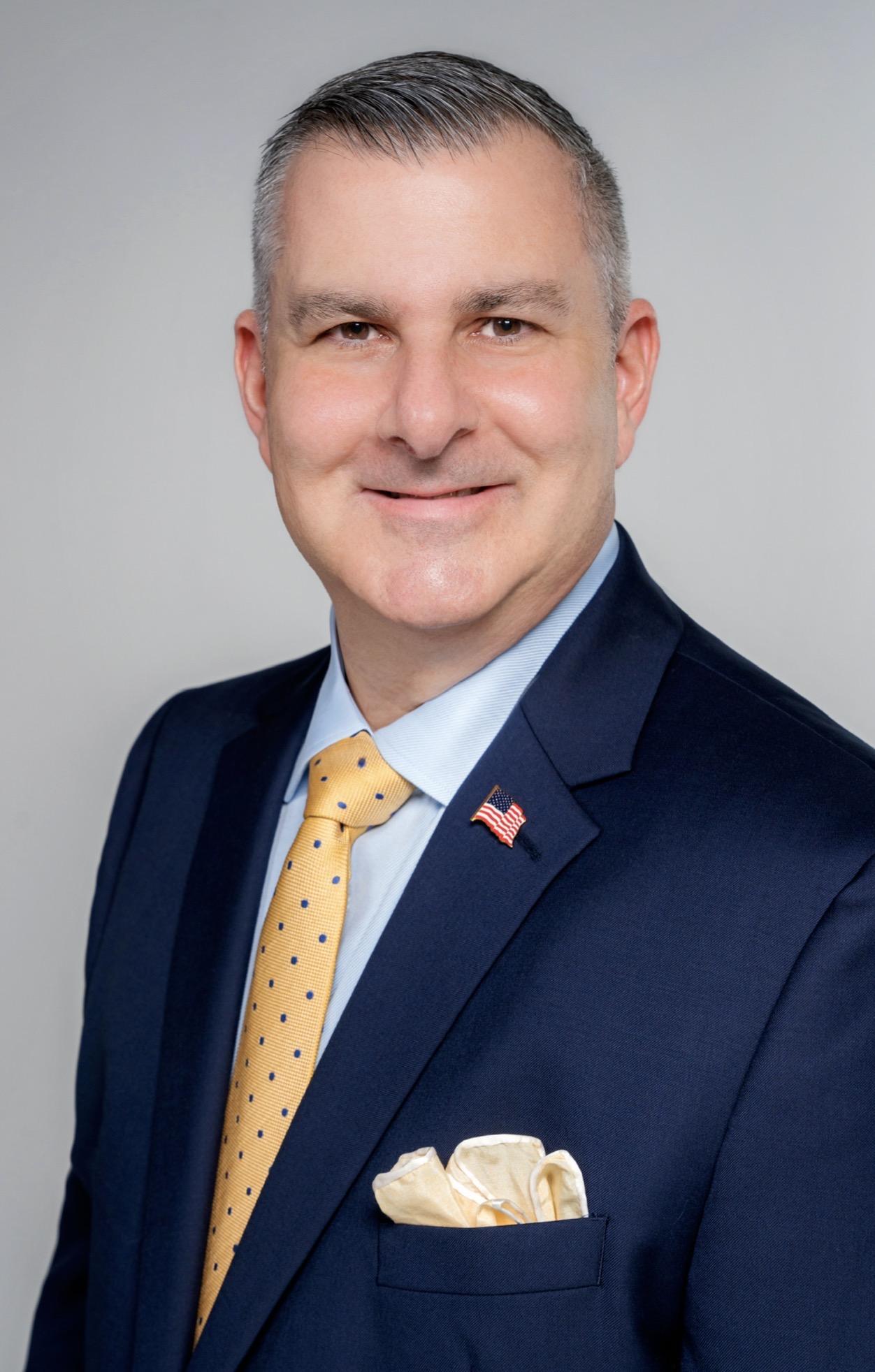 Portrait of Larry Wainstein