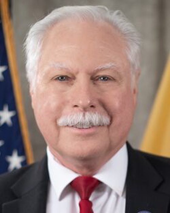 Portrait of Robert Karabinchak