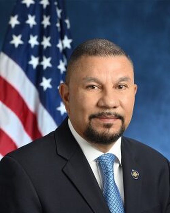 Portrait of Phil Ramos