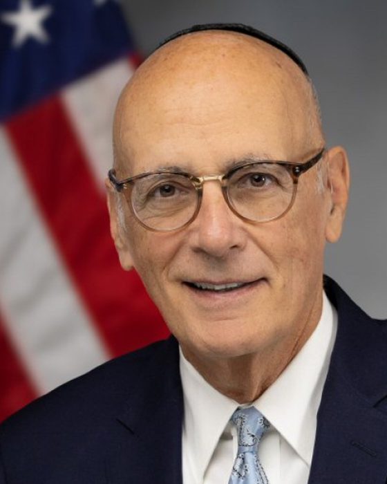 Portrait of Sam Sutton