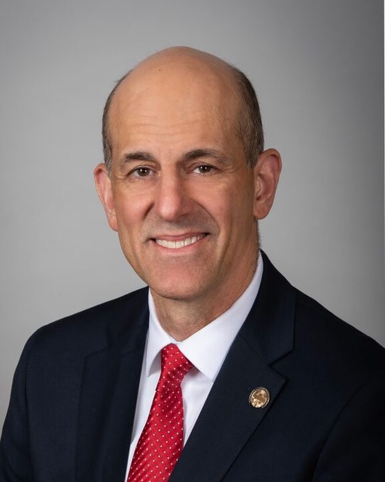 Portrait of Jim Thomas