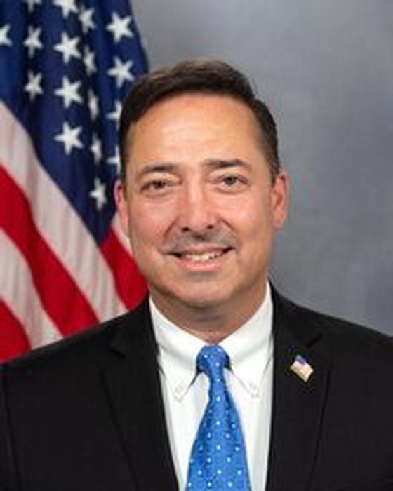 Portrait of Chris Pielli