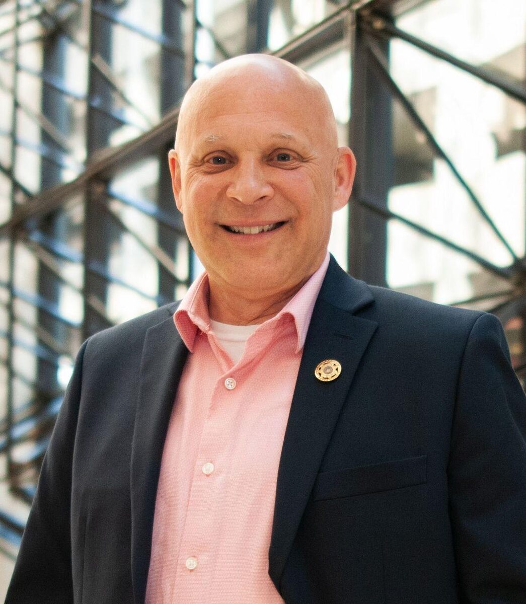 Portrait of Eric Weaknecht