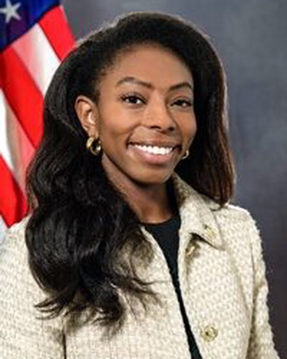 Portrait of Lindsay Powell