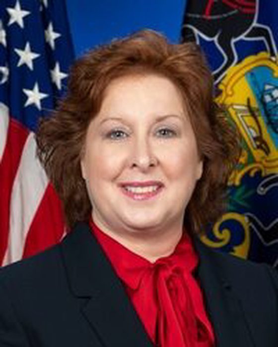 Portrait of Lynda Culver