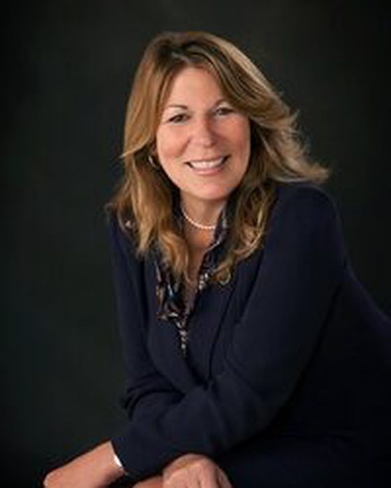 Portrait of Tina Davis