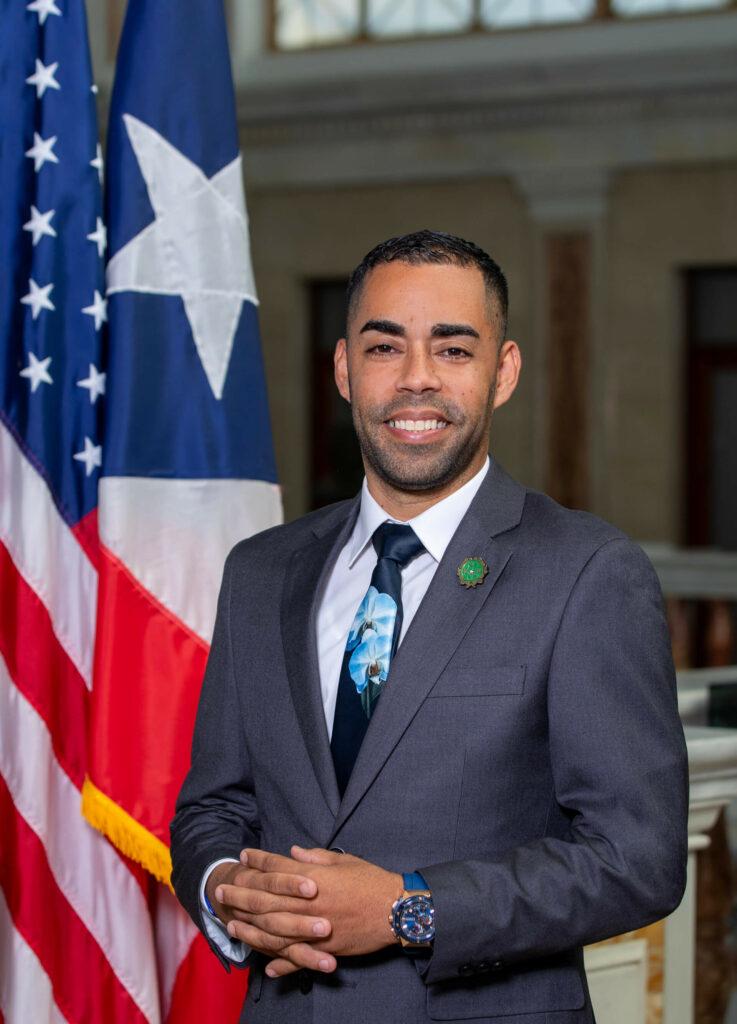 Ensol Rodriguez Yorres portrait