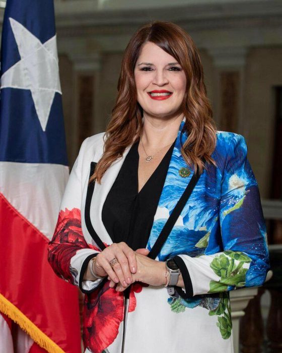 Portrait of Gretchen Hau