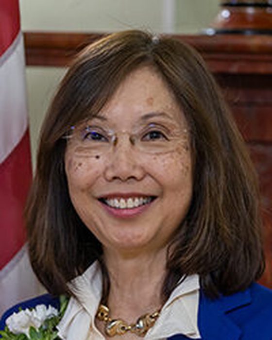 Portrait of Linda Ujifusa