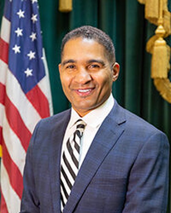 Portrait of Robert Britto