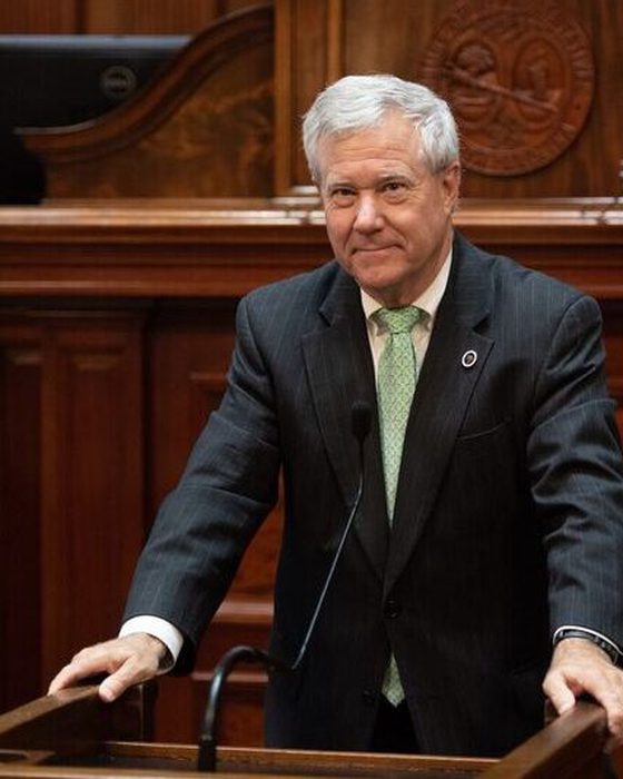 Portrait of Bill Hixon