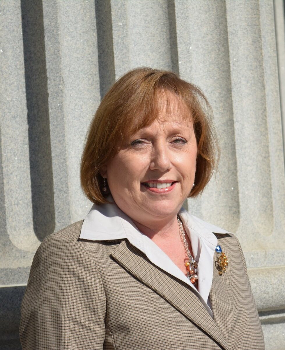 Raye Felder portrait