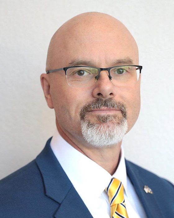 Portrait of Rob Harris