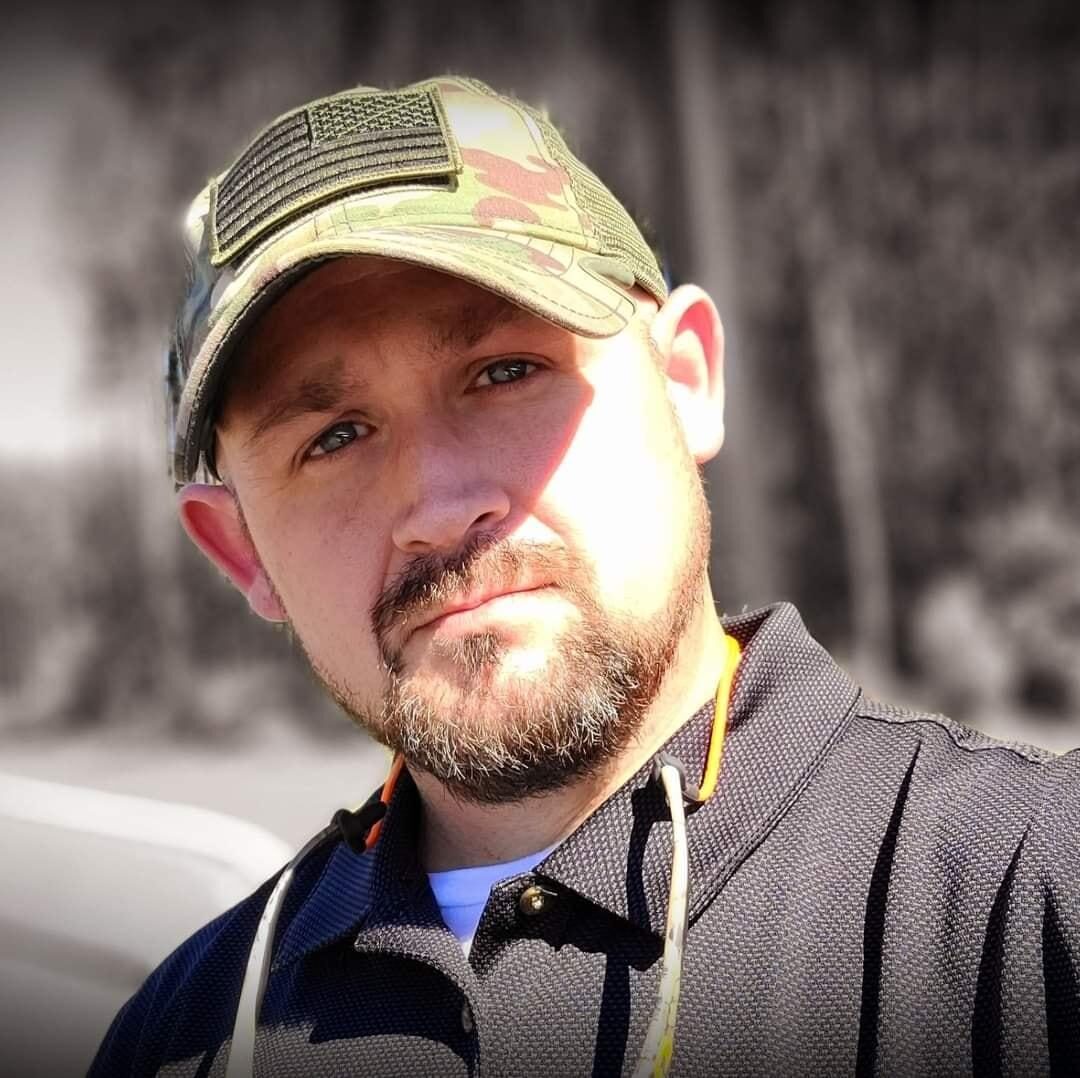 Tom Fernandez portrait