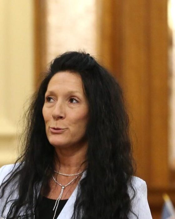 Portrait of Heather Baxter