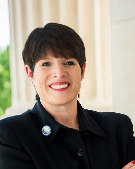 Portrait of Sue Peterson