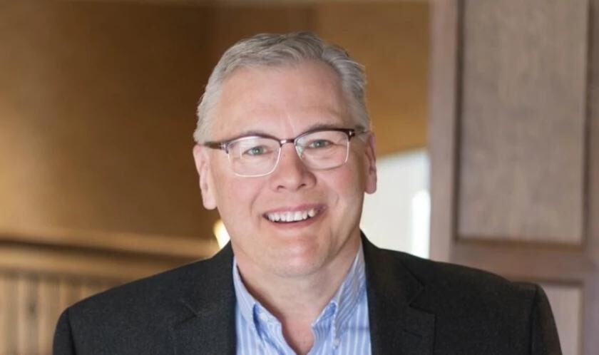 Tim Czmowski portrait