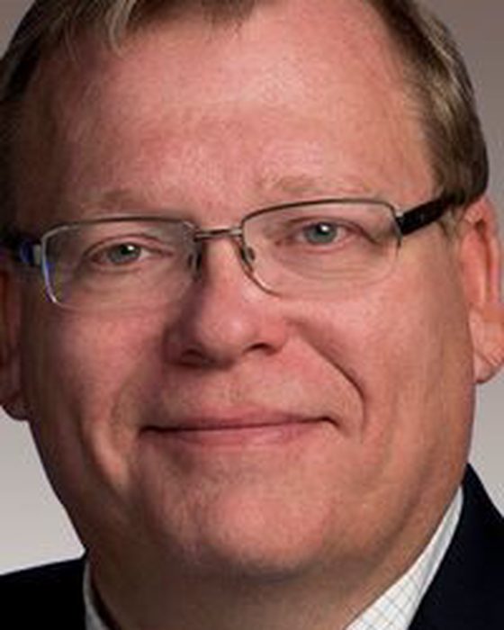 Portrait of Tim Rudd