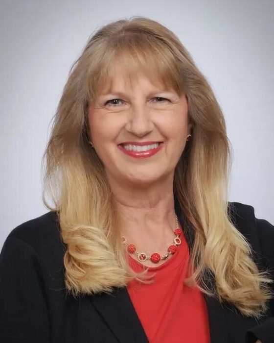 Portrait of Janis Holt