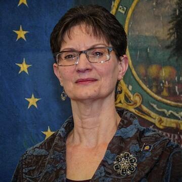 Beth Quimby portrait