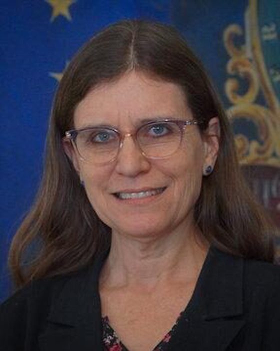 Portrait of Michelle Bos-Lun