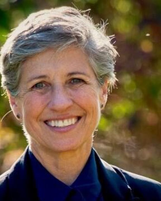 Portrait of Tiff Bluemle