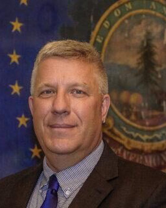 Portrait of Tom Stevens