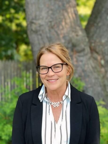 Wendy Critchlow portrait