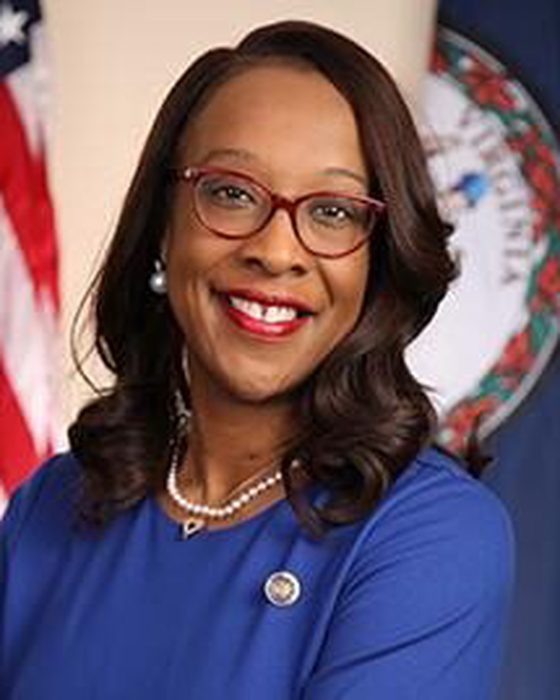 Portrait of Angelia Williams Graves