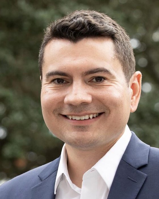 Portrait of Phil Hernandez