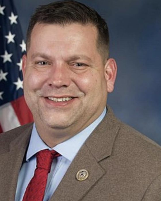 Portrait of Tom Garrett