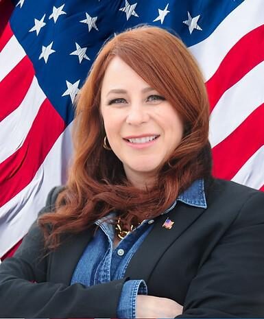 Portrait of Amanda Nedweski