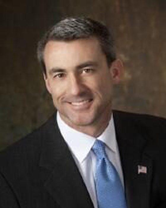 Portrait of Rob Hutton