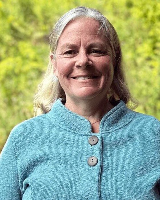 Portrait of Tara Johnson