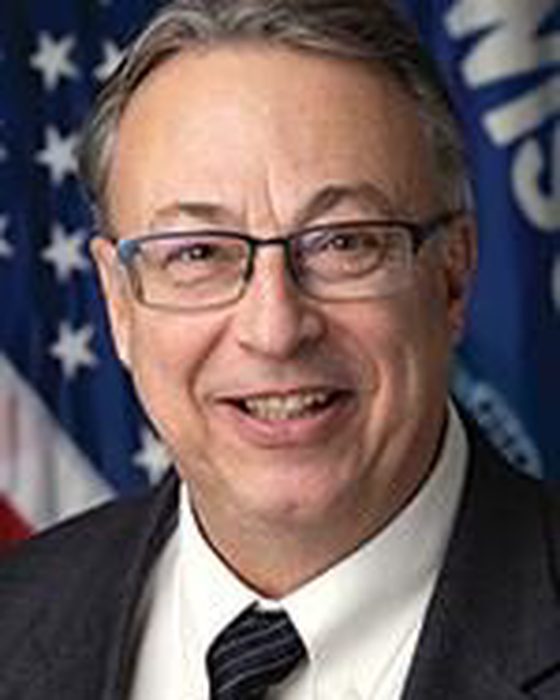 Portrait of Tom Michalski