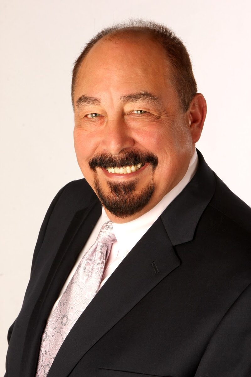 Bill Henderson portrait