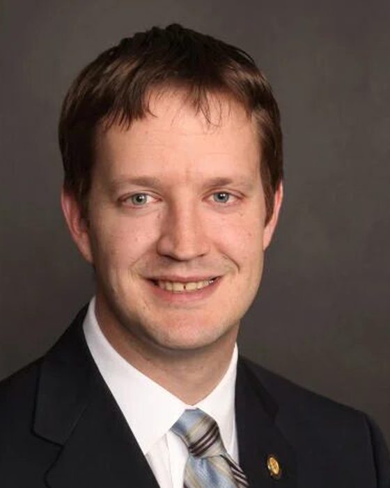 Portrait of Dan Zwonitzer