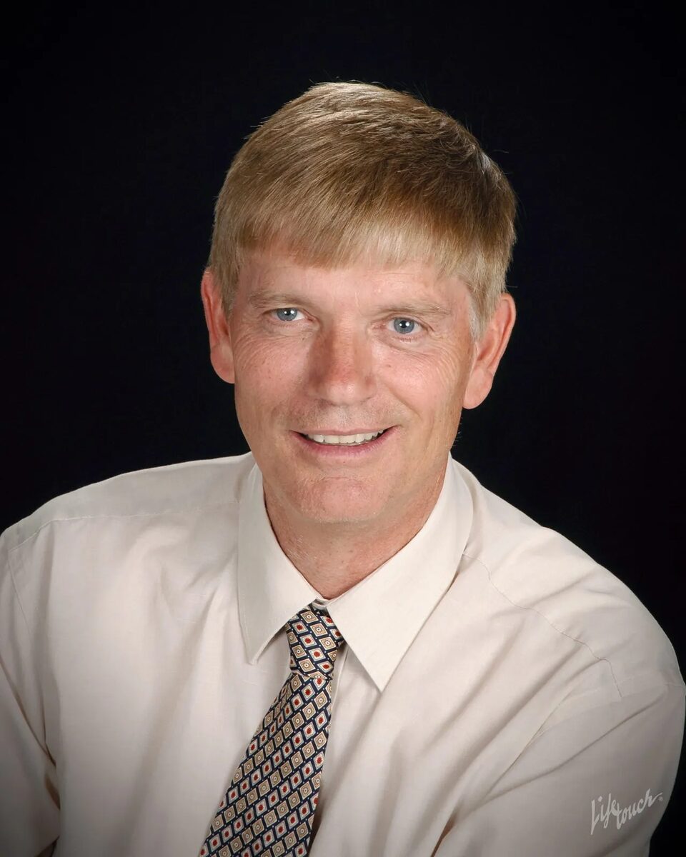 Dave Zwonitzer portrait